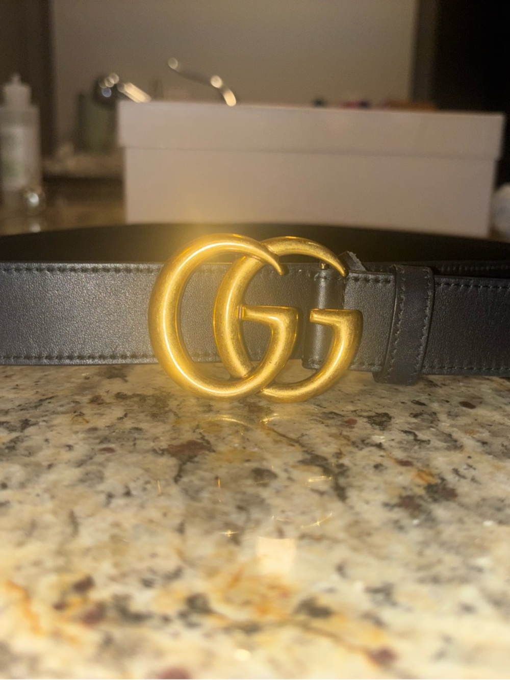Gucci Black Leather Belt with Gold Double G Logo Buckle - Picture 4 of 4